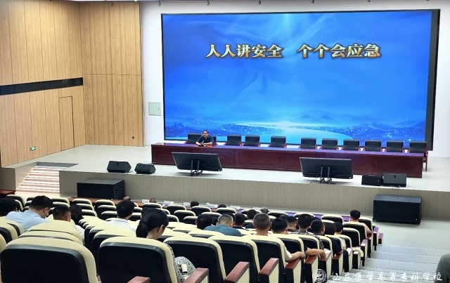 https://www.sdmc.edu.cn/__local/8/79/2E/8ABA1529F9AF25A507A35321013_04511A66_2D2C7.jpg